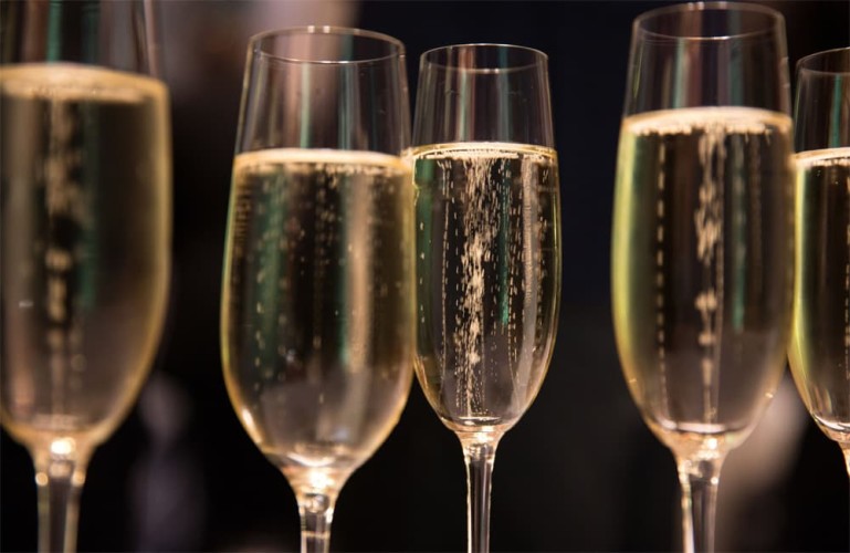 Шампанское Брют – виноделие, лучшие бутылки и дегустационные заметки (2023)